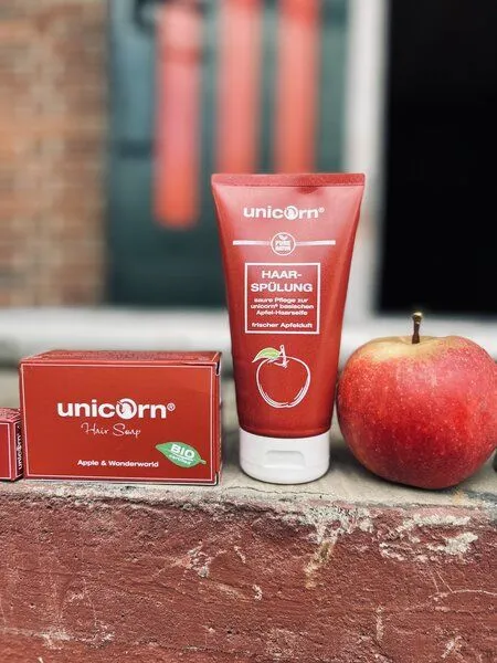 Unicorn Kombi-Set unicorn® Apfel-Haarseife & Sauer-Haarspülung – Produktbild 2 von 4