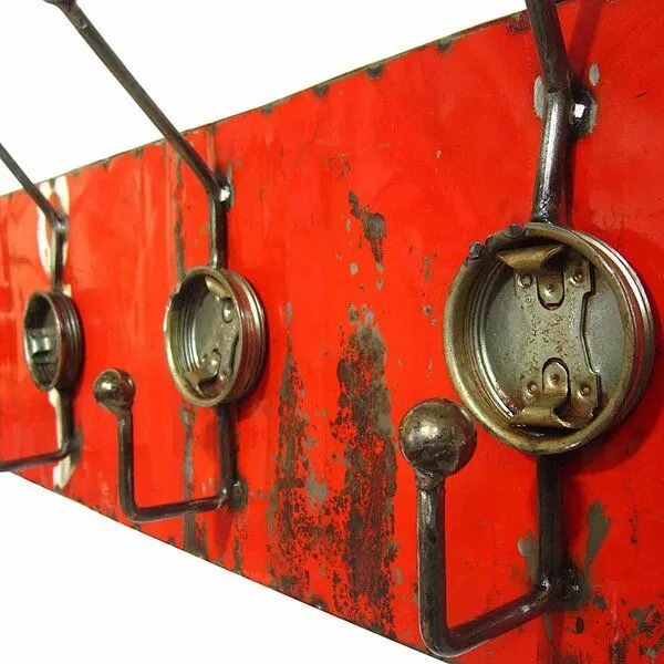 Moogoo Creative Africa Moogoo Creative Africa Upcycling Ölfass Garderobe 5fach Gelb & Schwarz 90cm, Rot, – Produktbild 2 von 3