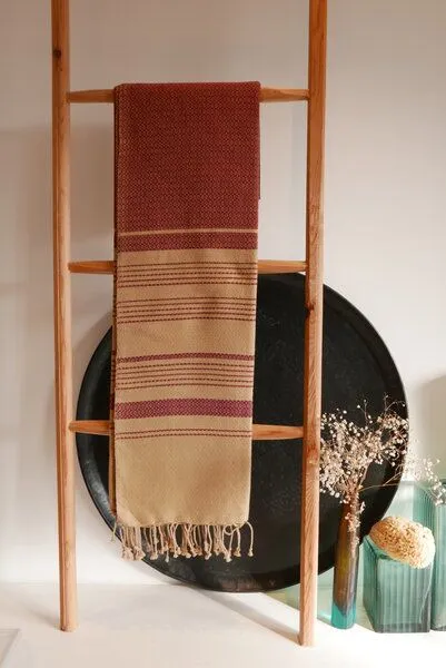 Karawan authentic Karawan authentic Fouta Hamamtuch aus reiner Bio-Baumwolle 200 × 100 cm (Stil SAND), Plum (lila), – Produktbild 2 von 8