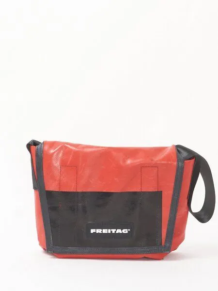 Freitag Freitag F11 LASSIE - red black (000004048907) – Produktbild 1 von 3