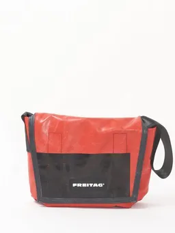 Freitag Freitag F11 LASSIE - red black (000004048907) – Produktbild 1 von 1