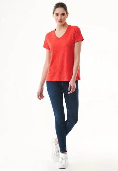 ORGANICATION ORGANICATION Damen Basic T-Shirt aus Bio-Baumwolle mit V-Ausschnitt, Dusty red, – Produktbild 2 von 4