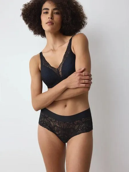 Triumph Triumph Spitzen-Shorty | Body Make-Up Illusion, Schwarz, – Produktbild 2 von 4