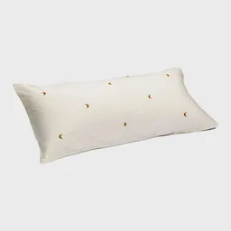 Yumeko Kissenbezug Warm White/Ochre Moon "Yumeko aus Baumwollsatin – Produktbild 1 von 1