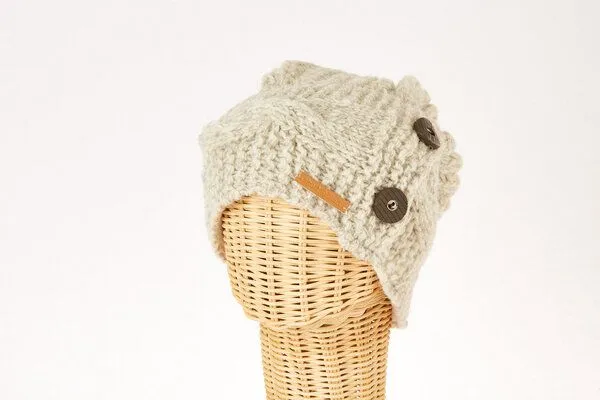 short'n'pietz short'n'pietz Schurwollmütze mit Zopfmuster und Holzknöpfen, Beige, – Produktbild 1 von 3