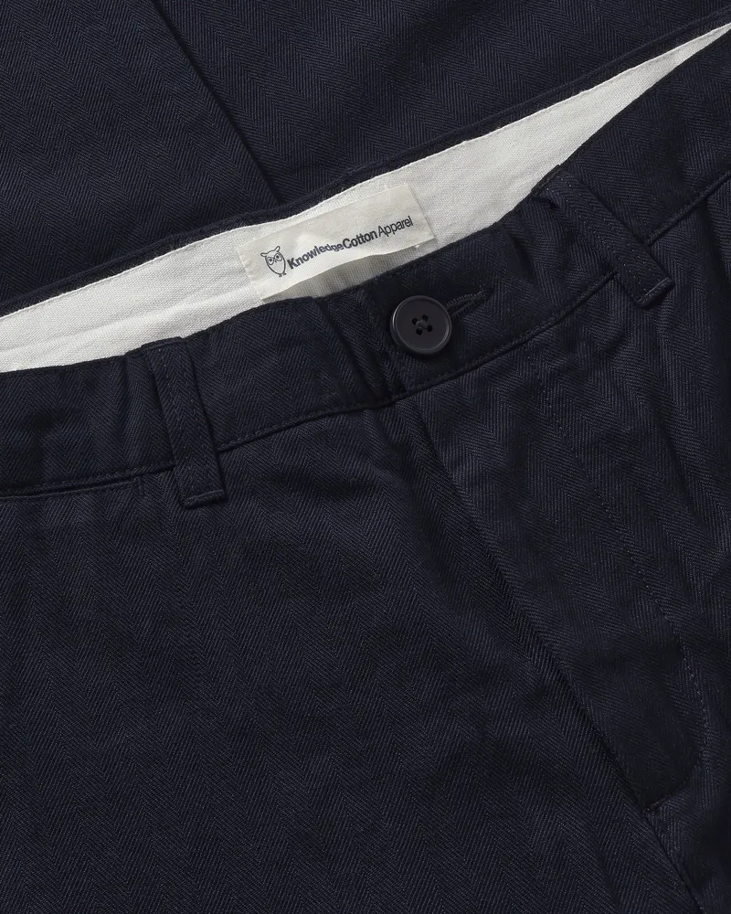 KnowledgeCotton Apparel KnowledgeCotton Apparel Herren vegan Hose Chuck Regular Herringbone Night Sky Blau, Blau, – Produktbild 2 von 2