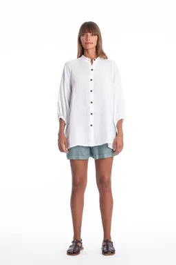 RAVENS VIEW IBIZA RAVENS VIEW IBIZA Damen vegan Leinenhemd Mei Weiß – Produktbild 1 von 1