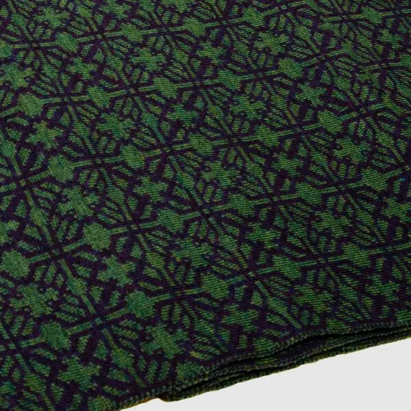 LANARTO slow fashion LANARTO slow fashion Schal Muster 'Irland' zweifarbig gestrickt aus mulesingfreier Merinowolle, Grün (schilf), – Produktbild 1 von 3