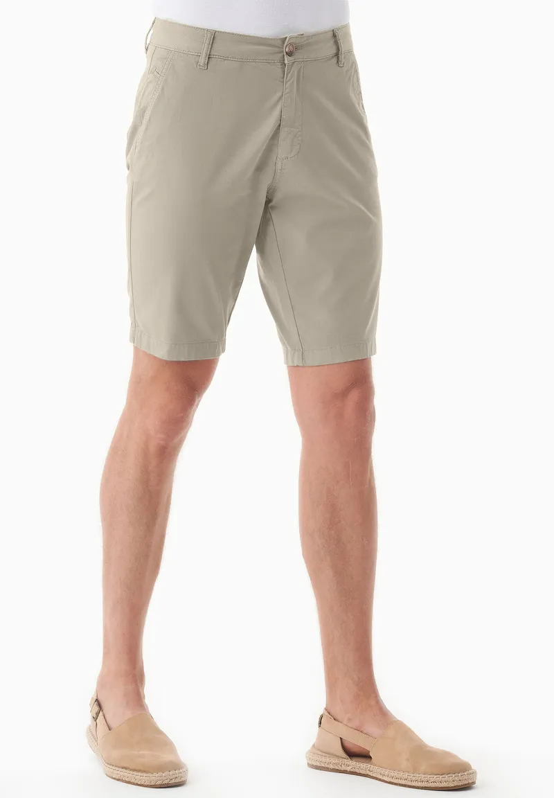 ORGANICATION ORGANICATION Herren vegan Slim-Fit Shorts Federbeige, Beige, – Produktbild 1 von 1