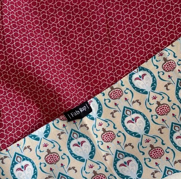FabRap Gift Wrap FabRap Gift Wrap Wiederverwendbare Geschenkverpackung Furoshiki Set mit drei Größen (doppelseitig), Teal & cherry, – Produktbild 1 von 4