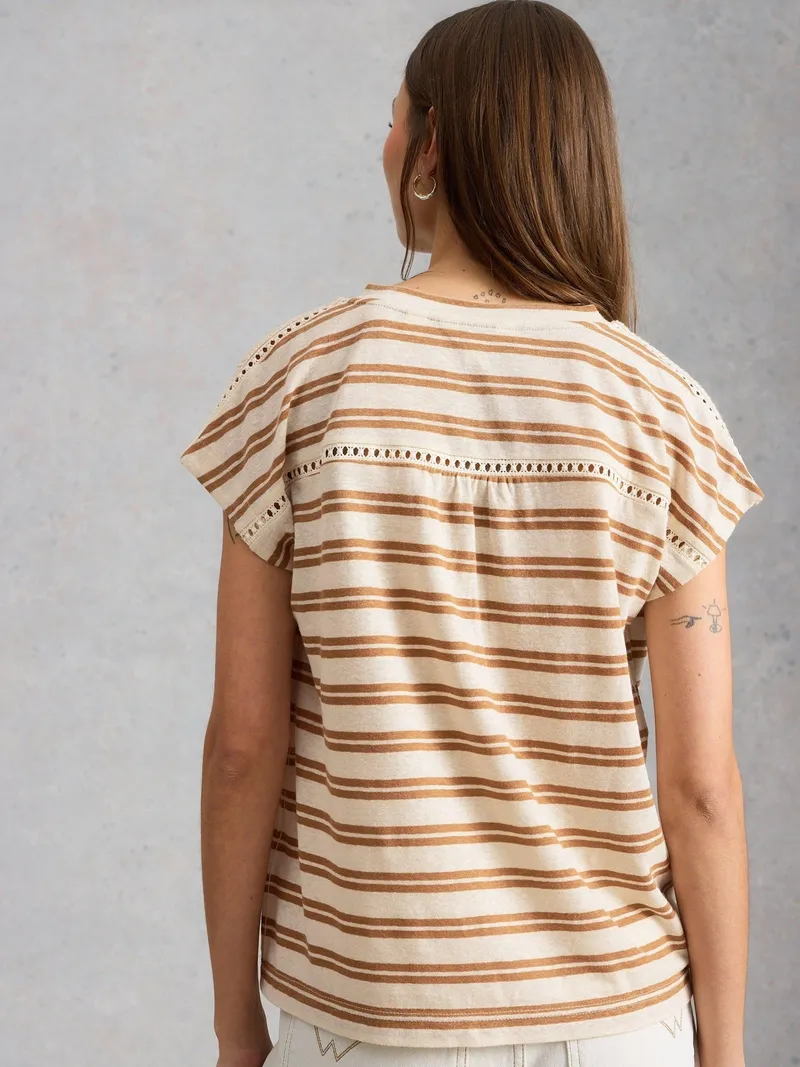 White Stuff T-Shirt Ella mit Lochspitze - 48, Braun multi, – Produktbild 4 von 4