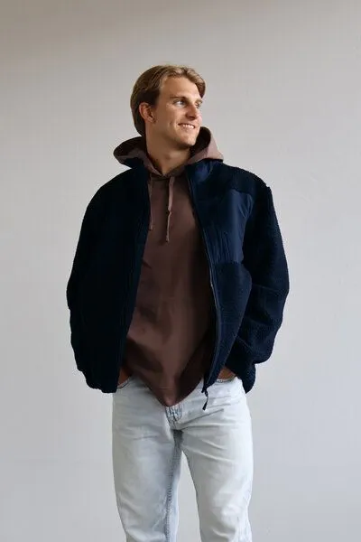 Kultgut Kultgut PRE-Order- New Recycling Generation - Kuschelige Sherpa Fleecejacke / With Love, Dunkelblau, – Produktbild 2 von 4
