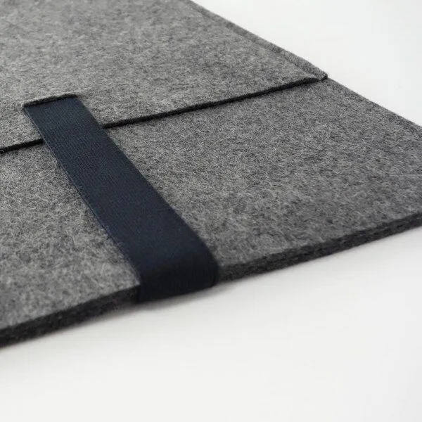 matilda k. manufaktur matilda k. manufaktur Minimalistische Hülle aus Wollfilz 'moritz' (mit Einsteckfach) für Tablet | für apple ipad | ipad air | ipad pro 11 | 12,9 zoll, Green, – Produktbild 7 von 8