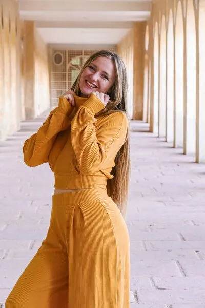 Vivien Joy Vivien Joy Kurzer Rollkragenpullover - Aila Crop Pulli, Amber (gelb), – Produktbild 1 von 4