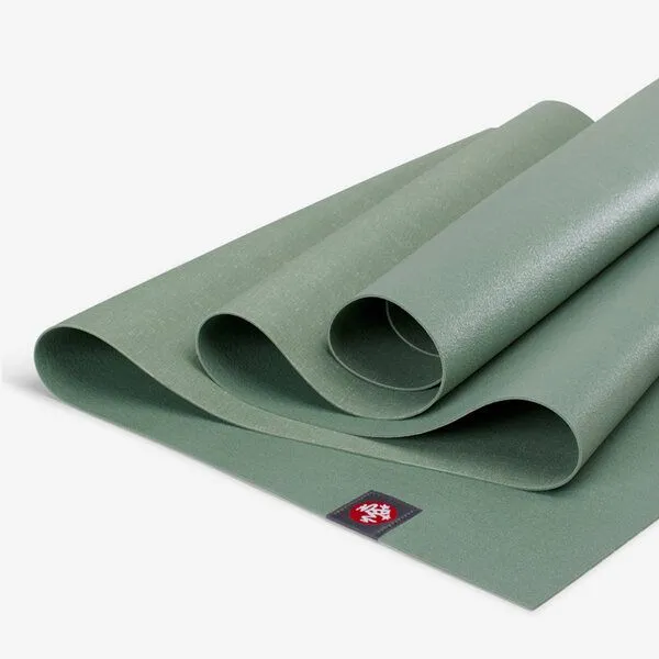Manduka Manduka eKO SuperLite® Travel Mat Yogamatte, Leaf green, – Produktbild 2 von 4