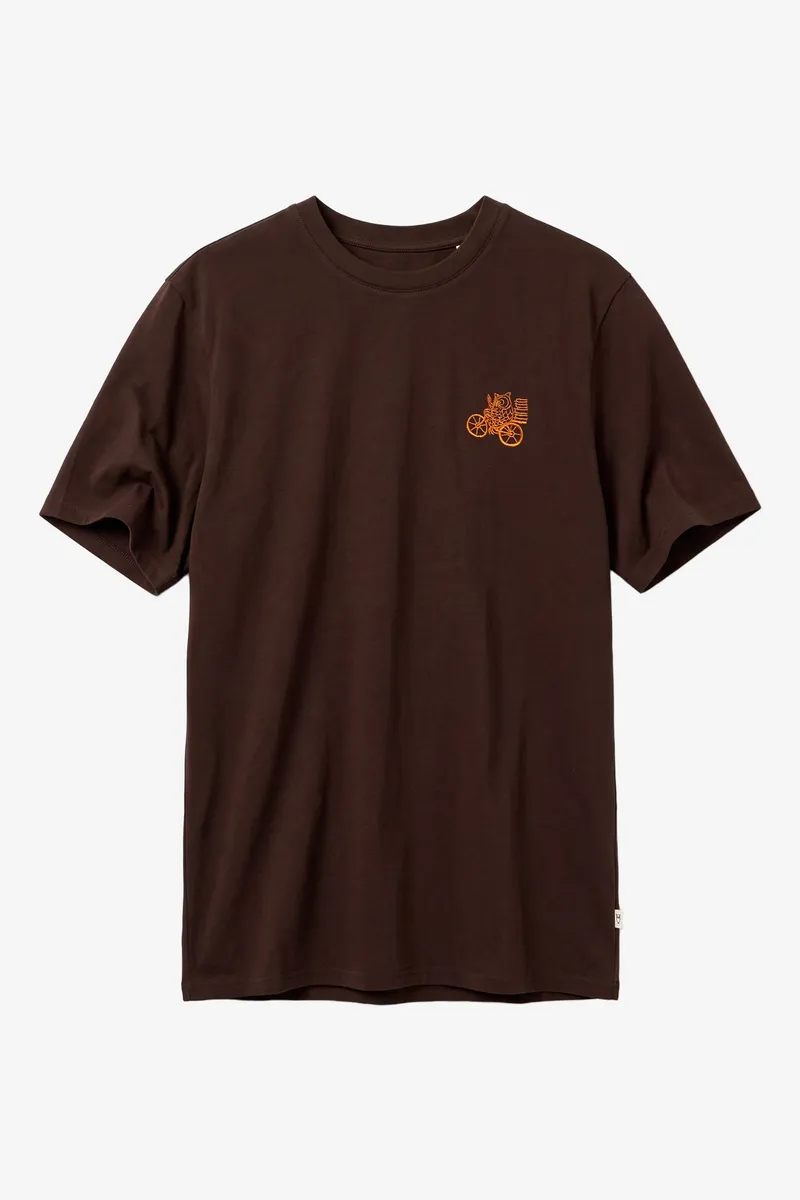 KnowledgeCotton Apparel KnowledgeCotton Apparel Herren vegan T-Shirt Brustbestickung Chocolate Torte Braun, Braun, – Produktbild 1 von 2