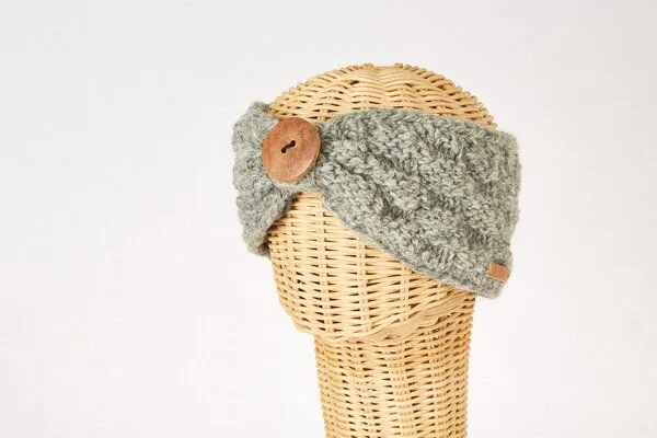 short'n'pietz short'n'pietz Schurwollstirnband mit Schachbrettmuster und Holzknopf, handgestrickt, Hellgrau, – Produktbild 1 von 1