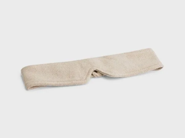Yumeko Schlafmaske Gestrickt Yumeko aus Bio-Baumwolle, Oat melange, – Produktbild 2 von 3