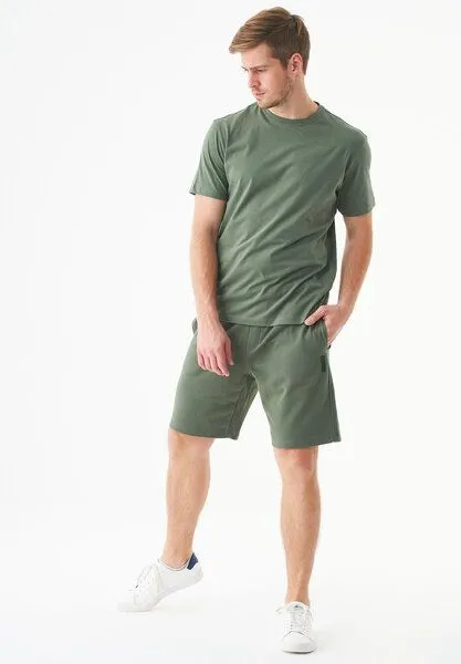 ORGANICATION ORGANICATION ESSENTIALS-SHADI- Shorts aus Bio-Baumwolle, Olive, – Produktbild 2 von 3
