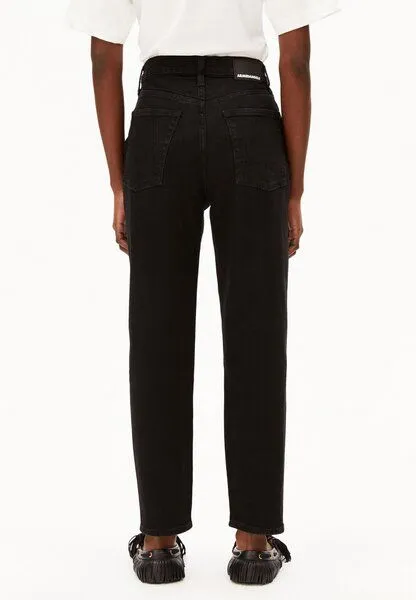 ARMEDANGELS ARMEDANGELS MAIRAA Damen Mom Jeans recycelter Baumwoll Mix, Black, – Produktbild 2 von 4