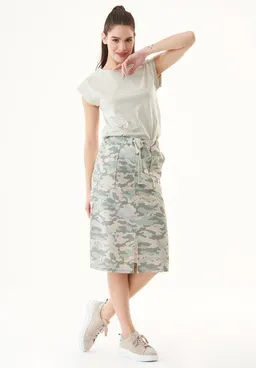 ORGANICATION ORGANICATION Rock aus Bio-Baumwolle mit Camouflage-Muster – Produktbild 1 von 1