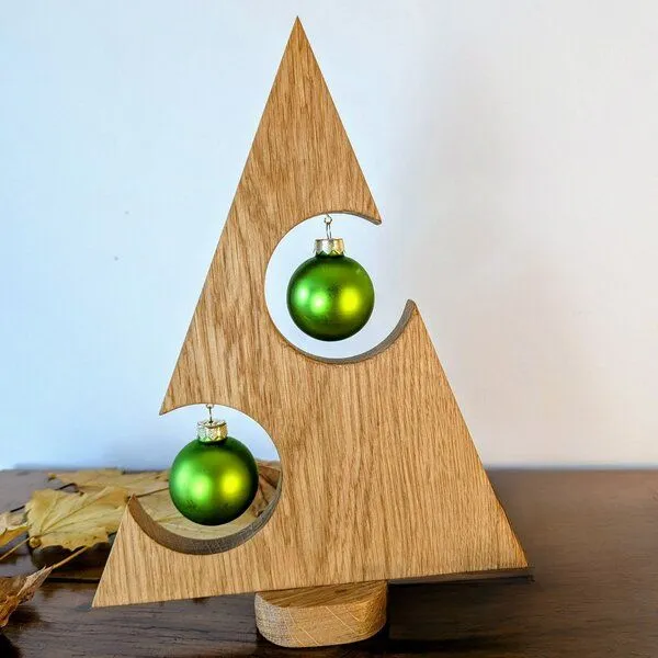 Baumkrone Baumkrone Deko-Weihnachtsbaum aus Eiche (2 Kugeln) – Produktbild 3 von 4