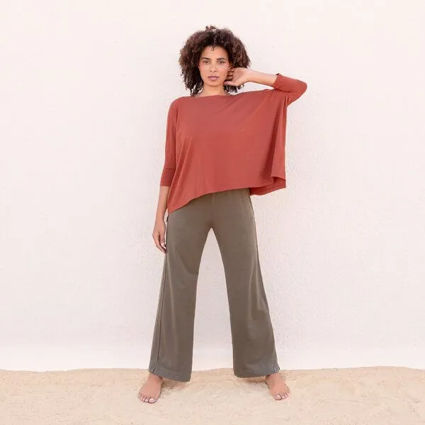 Jaya Jaya KAIRO - Damen - weich fliessende Yoga - und Lounge Pants ist aus einem Mix aus TENCEL Lyocell und Bio-Baumwolle hergestellt, Olive/grün, – Produktbild 1 von 1