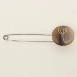 nahtur-design nahtur-design Brosche mit Horndeko – Produktbild 1 von 1
