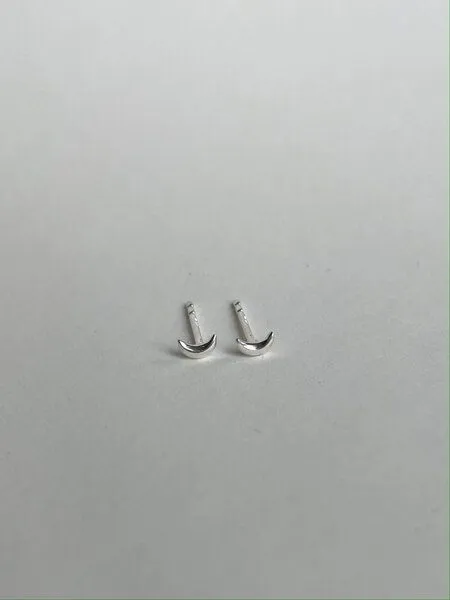 noemvri fashion label noemvri fashion label Mond Ohrstecker, Silber, – Produktbild 1 von 4