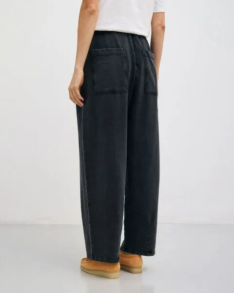 Rotholz Rotholz Weite Sweatpant Mit Bundfalte Bio Baumwolle, Schwarz, – Produktbild 3 von 4