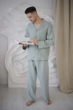 Amber Linen Amber Linen Herren vegan Pyjama Set Kanada Salbei Grün – Produktbild 1 von 1