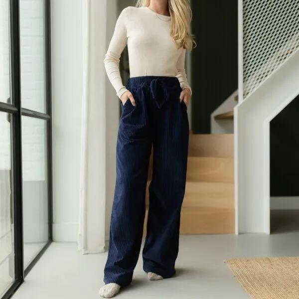 NORDLICHT NORDLICHT Cord Sweathose Lana, Blau, – Produktbild 1 von 4