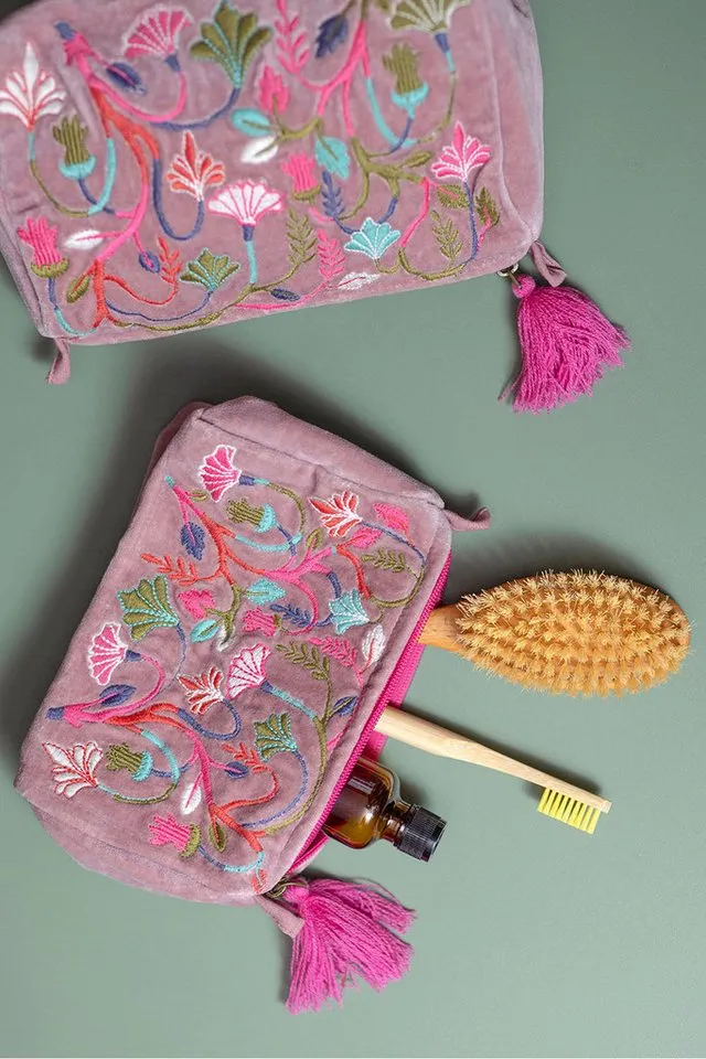 Tranquillo Tranquillo Kosmetiktasche Klein aus Bio-Baumwolle VELVET MEADOW 18x12x8 cm mit Reißverschluss, Samttasche mit floraler Stickerei, für Accessoires und Make-up, Bunt|rosa, – Produktbild 1 von 5