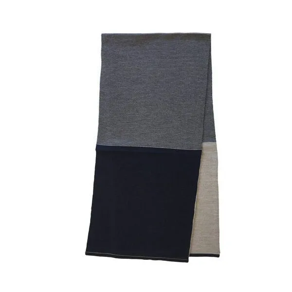 austriandesign.at austriandesign.at RingelSchal aus extrafeiner Merinowolle, Blau/grau, – Produktbild 4 von 4