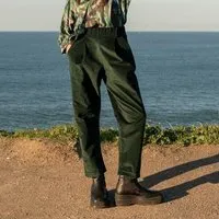 WiDDA berlin WiDDA berlin Cordhose SEPP aus Bio-Baumwolle, Deep sea (dunkelgrün), – Produktbild 1 von 1