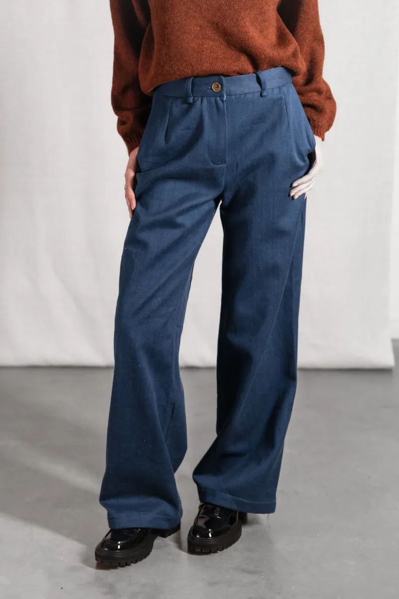 Jyoti - Fair Works Jyoti - Fair Works Damen vegan Hose Suhrutam Denim Blau, Dunkelblau, – Produktbild 2 von 2