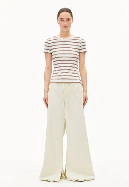 ARMEDANGELS ARMEDANGELS KARDAA STRIPES Damen Ripp-T-Shirt aus Bio-Baumwoll Mix, White-pale umber, – Produktbild 4 von 4