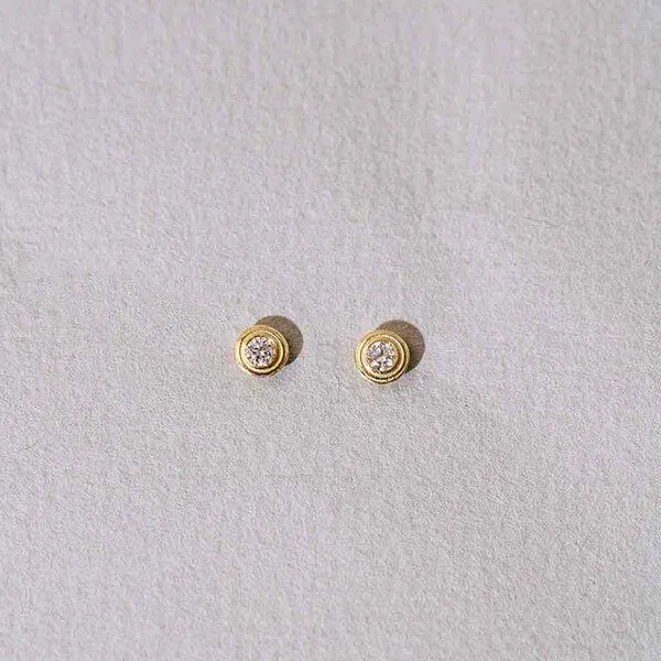 Maren Jewellery Maren Jewellery Drops of Memories Ohrring 18 Karat Gold & im Labor Diamanten – Produktbild 3 von 4