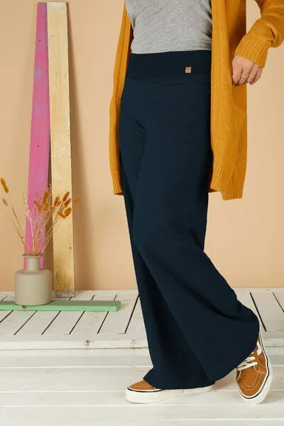 La Gitana La Gitana Lässige Hose „Enja“ aus Bio French Terry, Passform: bequem in weitem Marlene Stil, Blau, – Produktbild 1 von 4