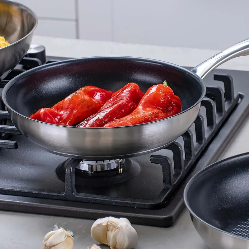 Chefkoch trifft Fackelmann Chefkoch trifft Fackelmann Bratpfanne München, Antihaft, Ø24cm – Produktbild 2 von 3