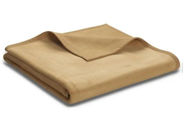 biederlack biederlack Wohn-und Kuscheldecke "Unicolour " tolle Farben und 5 Größen wählbar, Kamel, – Produktbild 1 von 3