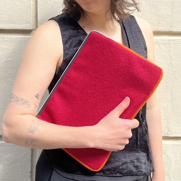 Bridge&Tunnel Bridge&Tunnel Laptopsleeve Wollfilz, Lila, – Produktbild 2 von 4