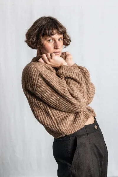 Jyoti - Fair Works Jyoti - Fair Works Baby-Alpaka Strickcardigan Betana, Kamel, – Produktbild 4 von 4