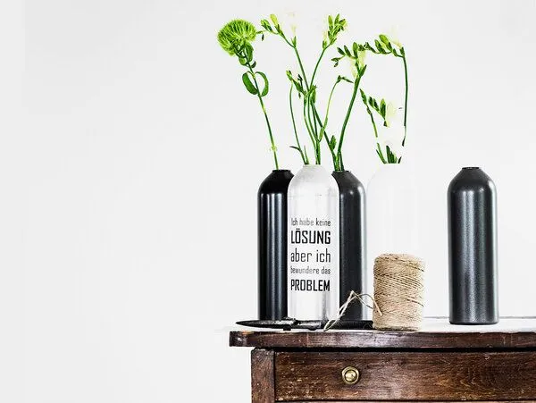 werkvoll by Lena Peter werkvoll by Lena Peter Upcycling Feuerlöscher Kerzenhalter/Vase FIRE - neutral, Anthrazit, – Produktbild 3 von 4