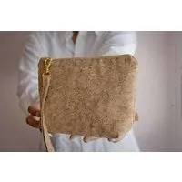 BY COPALA BY COPALA Kleines Täschchen aus Recycling-Kork, Vegan Kosmetiktasche – Produktbild 1 von 1