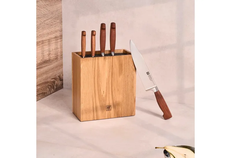 Zwilling Zwilling Messerblock **** VIER STERNE Wood (6tlg), Messer mit Kotibé-Holzgriffe, Messerblock aus Eiche, Braun, – Produktbild 1 von 5