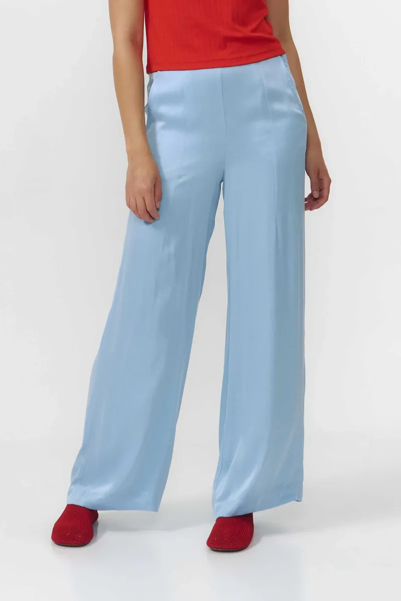 SUITE13LAB SUITE13LAB Damen vegan Hose Luna Hellblau, Hellblau, – Produktbild 2 von 2