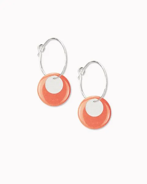 lille mus lille mus Creolen 'Plättchen' aus Porzellan und 925 Silber, Orange, – Produktbild 4 von 5