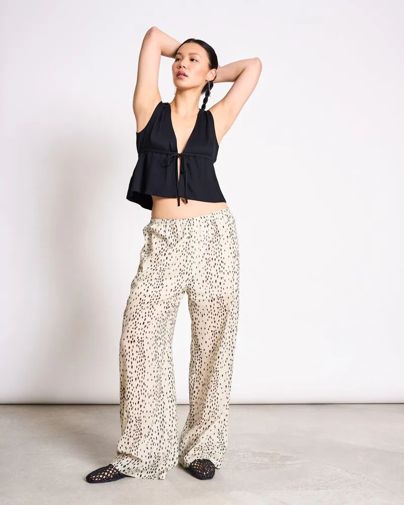 JAN N JUNE JAN 'N JUNE Damen vegan Hose Wide Origan Dalmatian Dots, Schwarz, – Produktbild 1 von 2