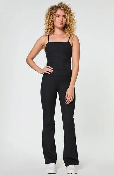 Girlfriend Collective Girlfriend Collective Damen Top gerippt Rib Cami aus recyceltem Plastik, Schwarz, – Produktbild 2 von 4
